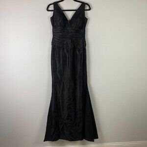 Paula Varsalona Black Maxi Wedding Dress Size 8 V Neck Sleeveless